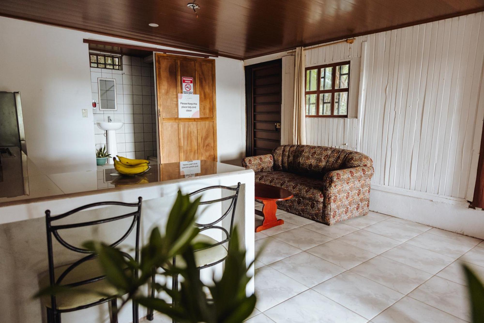 Sunny’s Hotel Jaco Bagian luar foto