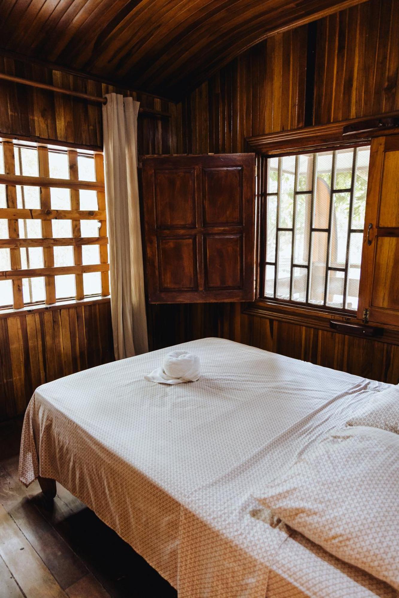 Sunny’s Hotel Jaco Bagian luar foto